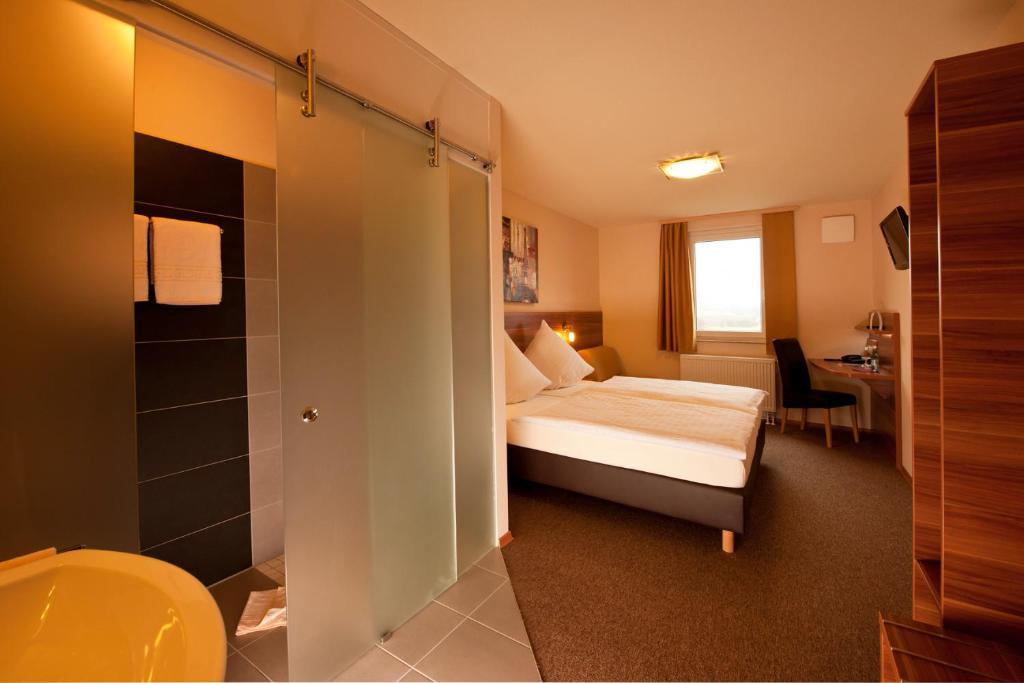 Astay Hotel Greding Esterno foto